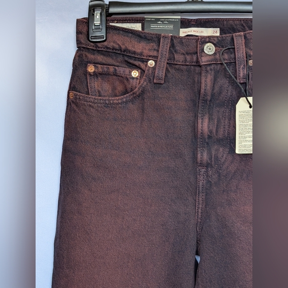 Levi's Premium Cherry Cordial Red Ribcage Wide Leg High Rise Raw Hem Jeans 24x30 - Picture 4 of 15